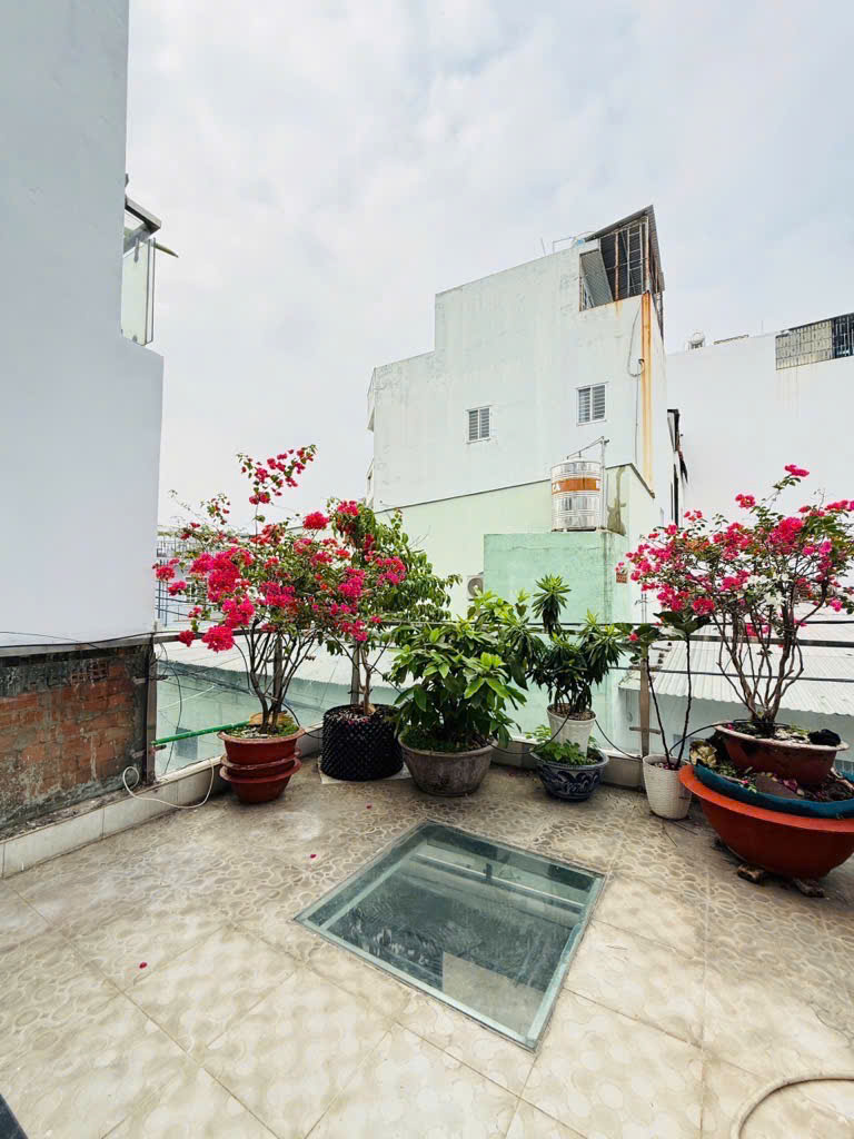 Nhà 4 tầng đẹp - Bùi Quang Là, P. 12 - 3.8x18m(48m2) - Hẻm ôtô thông - Giá chỉ 6.6 tỷ
