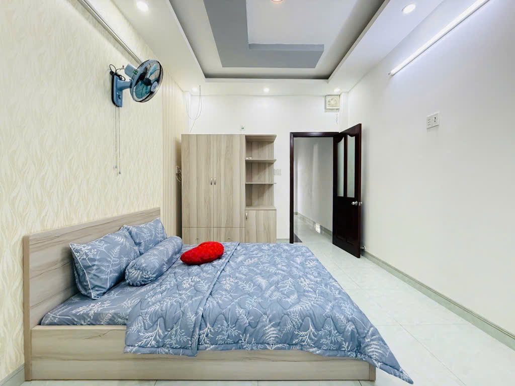 Nhà 4 tầng đẹp - Bùi Quang Là, P. 12 - 3.8x18m(48m2) - Hẻm ôtô thông - Giá chỉ 6.6 tỷ