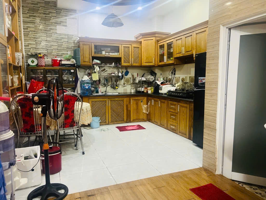 Nhà 4 tầng đường Quang Trung phường 8 Gò Vấp - dt: 50m2 (4mx13m) - hẻm xe hơi -chỉ 6.8 tỷ